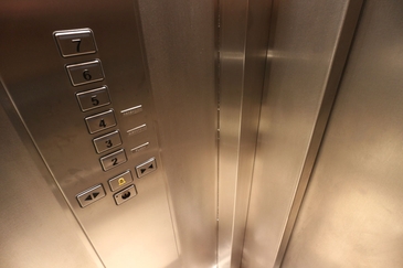20251024-elevator.jpg 20251024-elevator.jpg