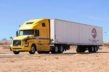 20251111-18wheeler.jpg 20251111-18wheeler.jpg
