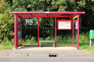 20251117-busstop.jpg