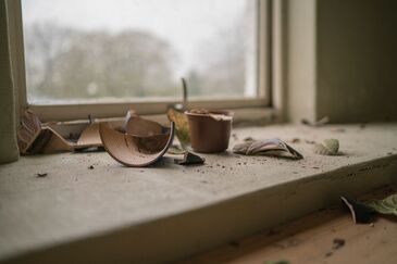 brokencofffeecupcc0.x.jpg