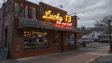 lucky13barandgrillai.x.jpg