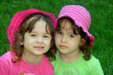 moretwinscc0.x.jpg moretwinscc0.x.jpg