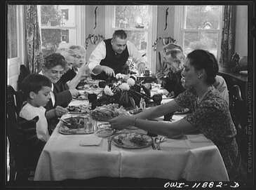 olddinnertanksgivingcc0.x.jpg