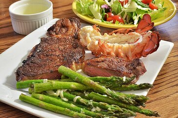 steaklobstercc2.x.jpg
