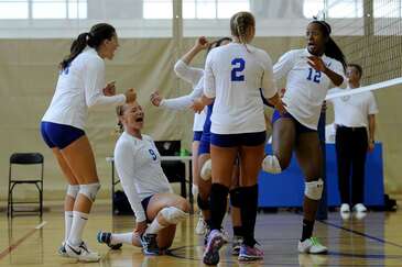 wvolleyballcc0.x.jpg
